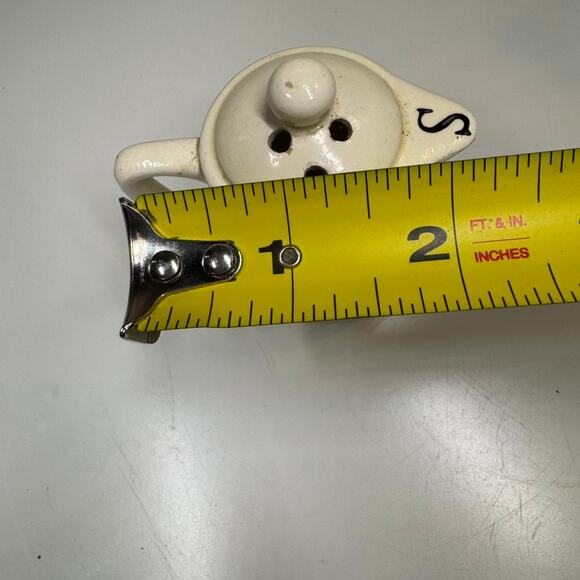 Vintage Hand-Painted Floral Salt & Pepper Shakers 1940s Ceramic Japan Style - Picture 8 of 8